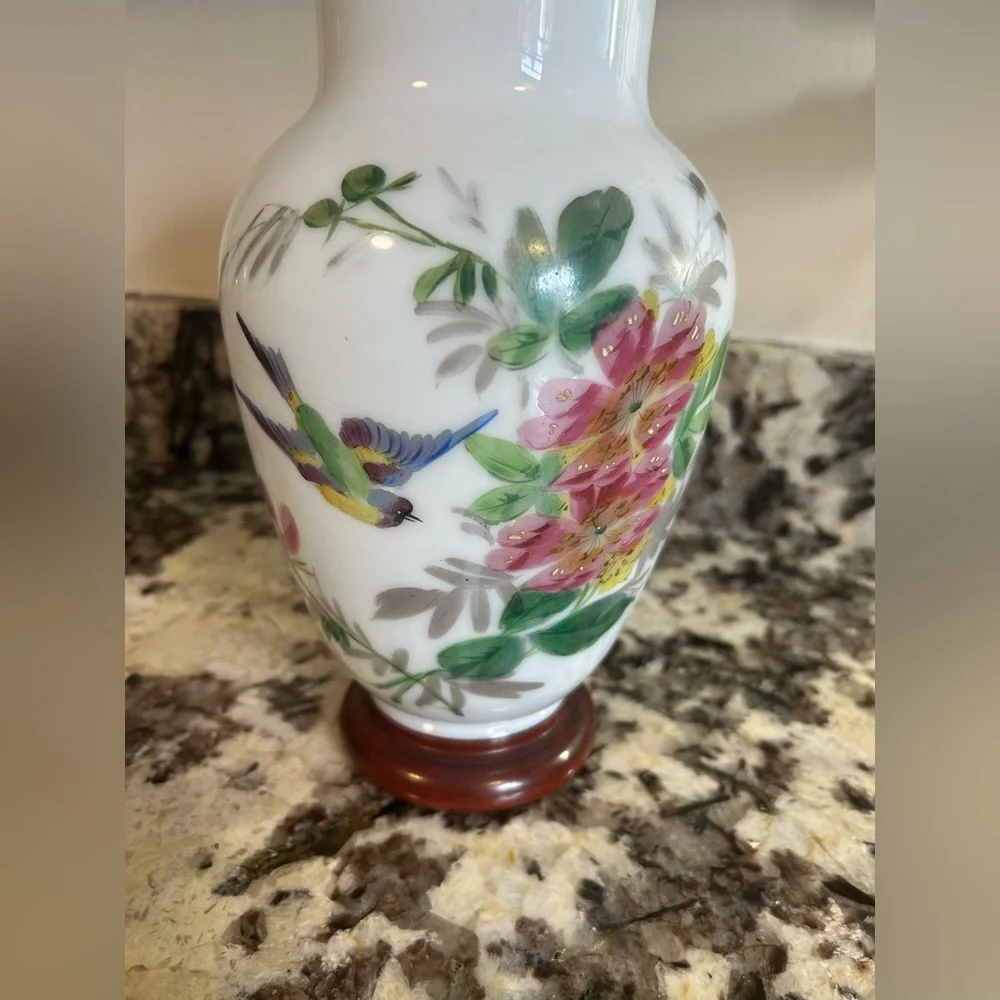 Vintage hand painted vase‎ floral ceramic eggshell chinoiserie Homedecor